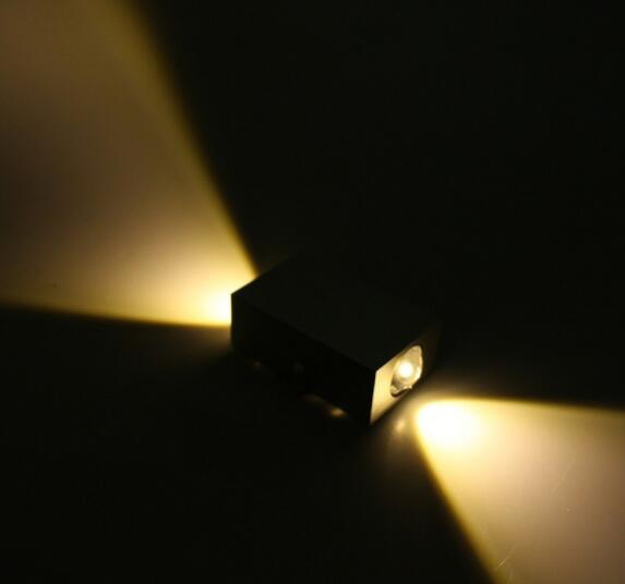 Aluminium Wall Light Fixture, Adjustable Colour