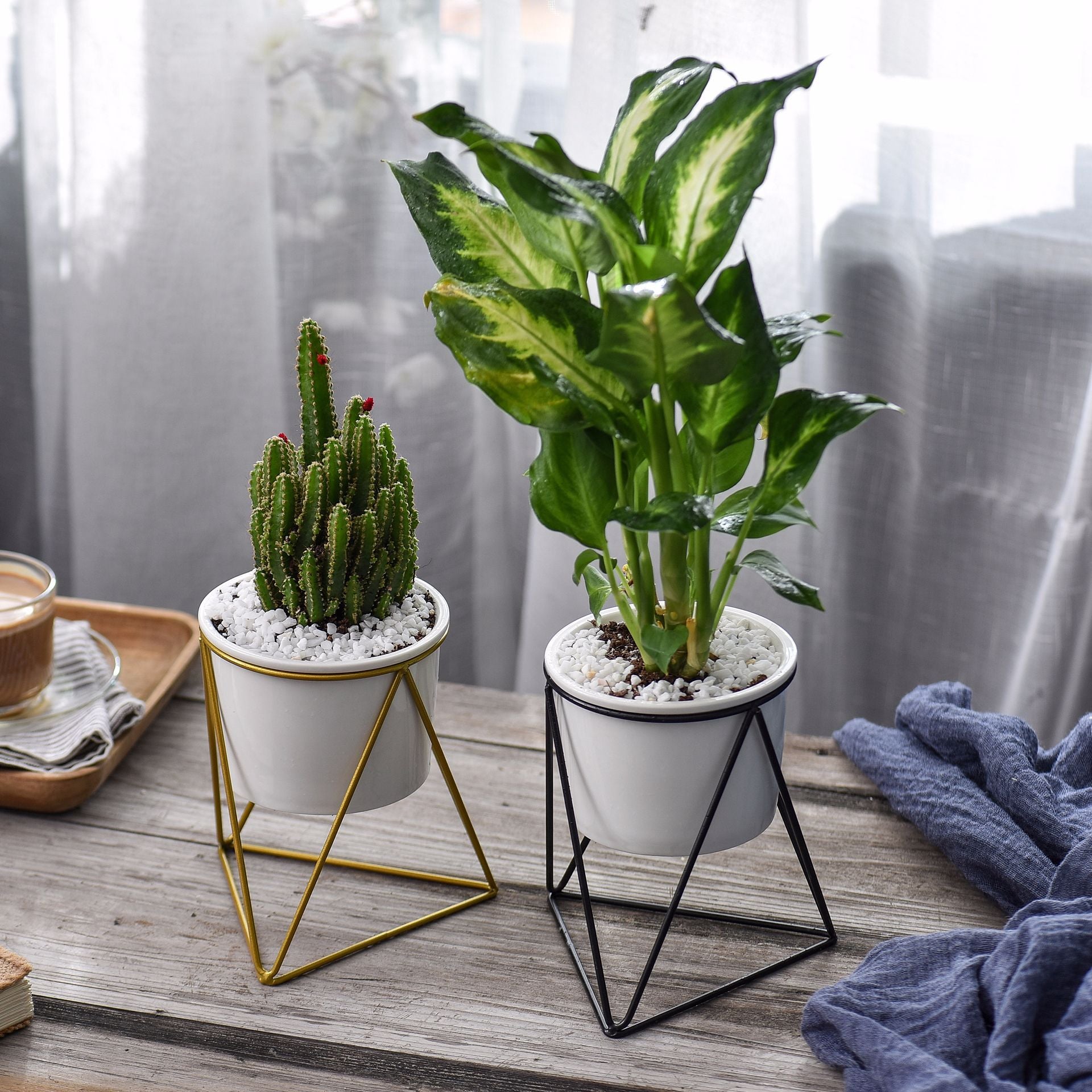 Nordic Triangle Ceramic Planter Stand