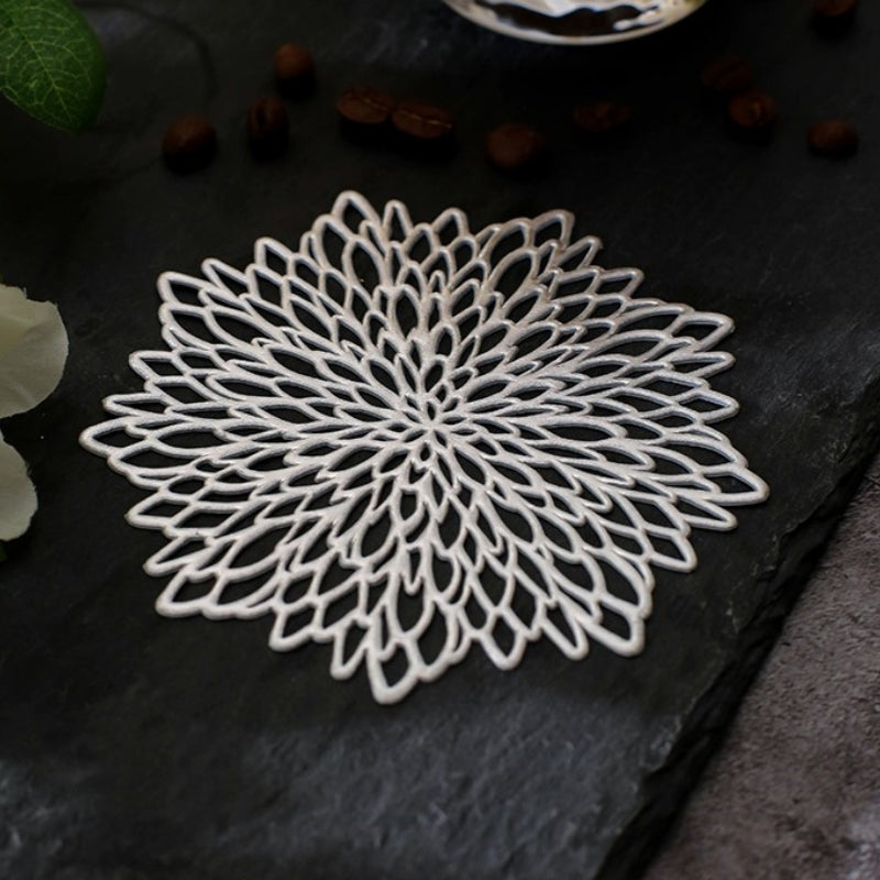 Solid Colour PVC Hollow Placemat for Kitchen Decor