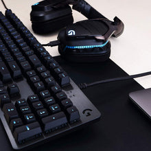 Load image into Gallery viewer, G512 CARBON LIGHTSYNC RGB Mechanical Gaming Keyboard with GX Brown Switches
