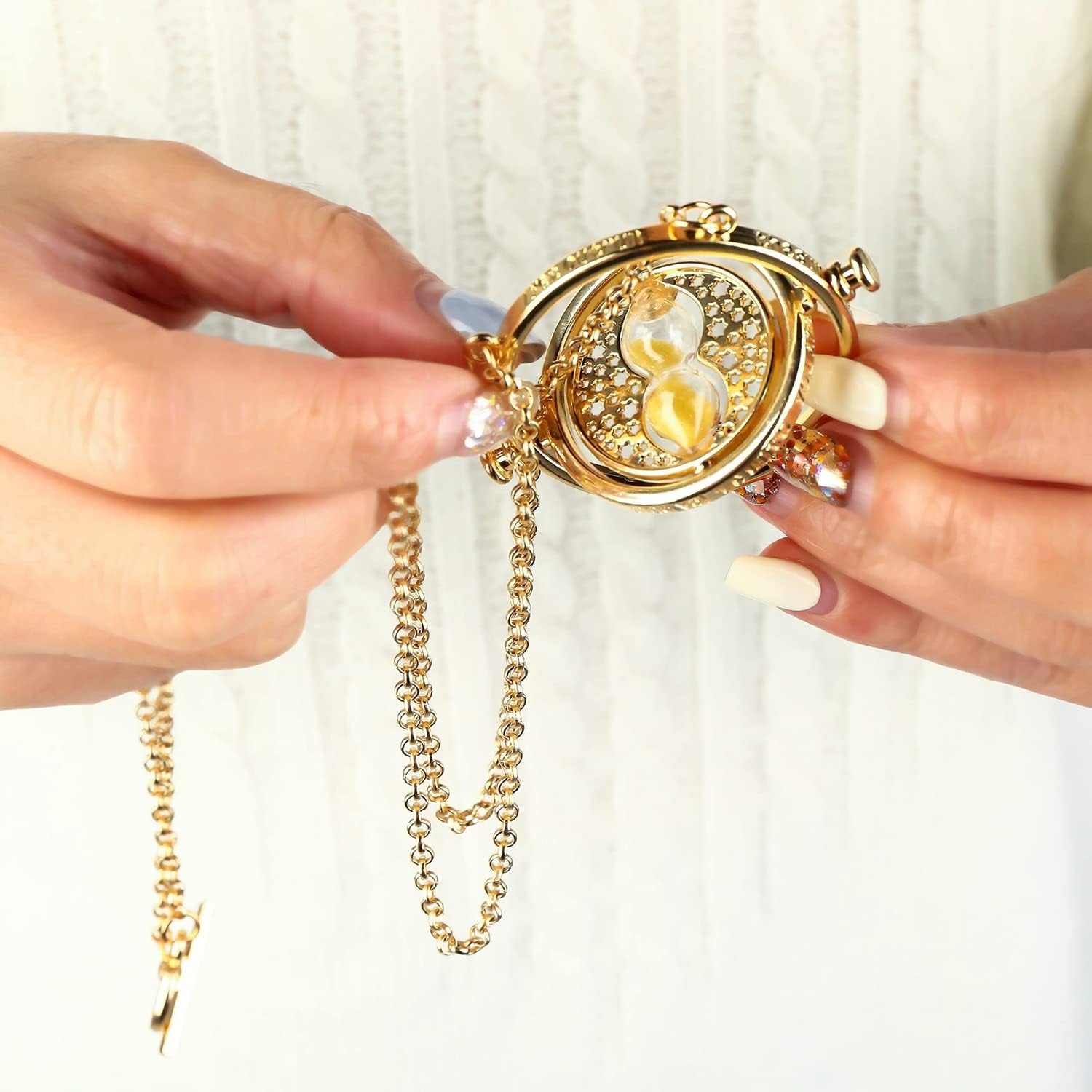 Time Turner Hourglass Pendant Necklace Rotating Jewelry Friendship Necklaces Gifts for Girls Decorations Cosplay Costume Jewelry Women Accessories