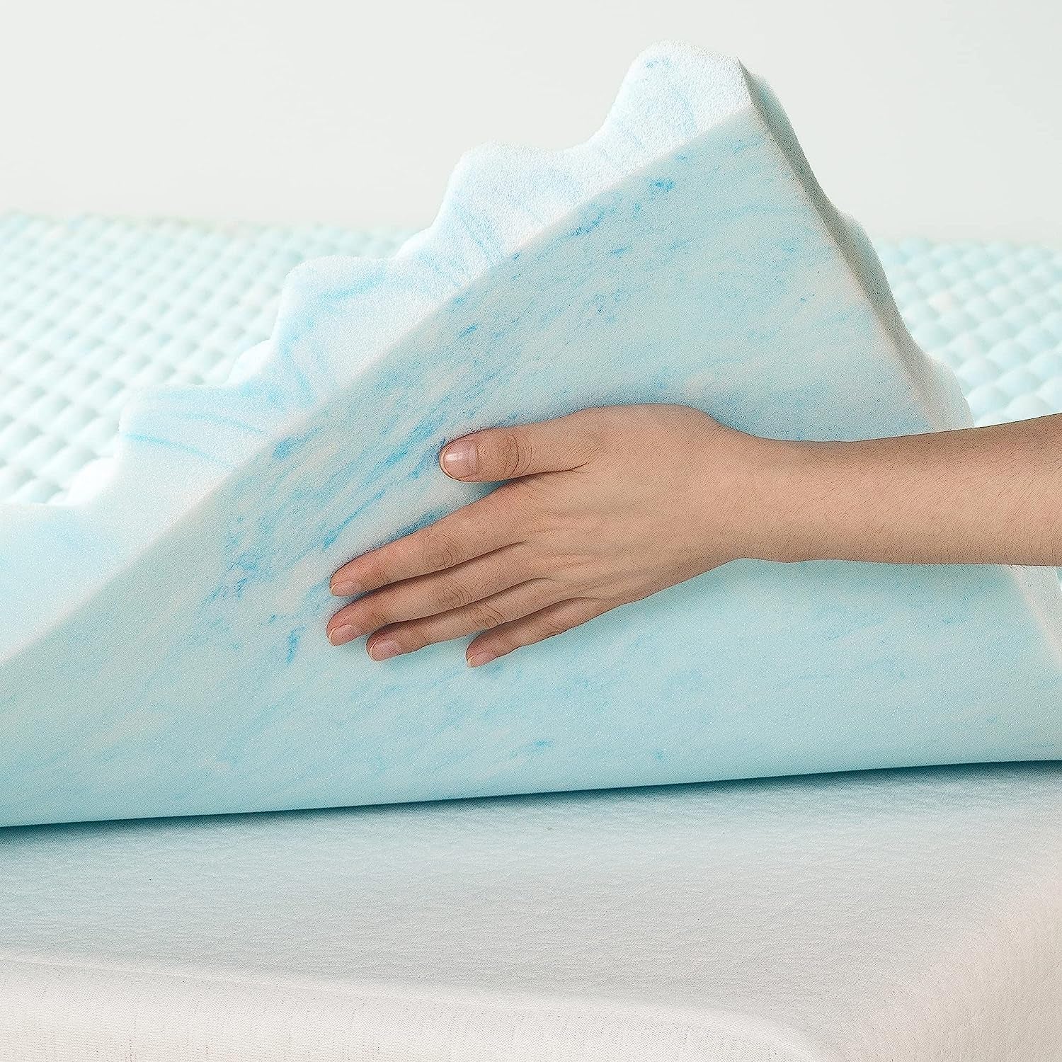 Swirl Cool Gel Convoluted Memory Foam Air Flow Mattress Topper Protector 4Cm - Queen Size