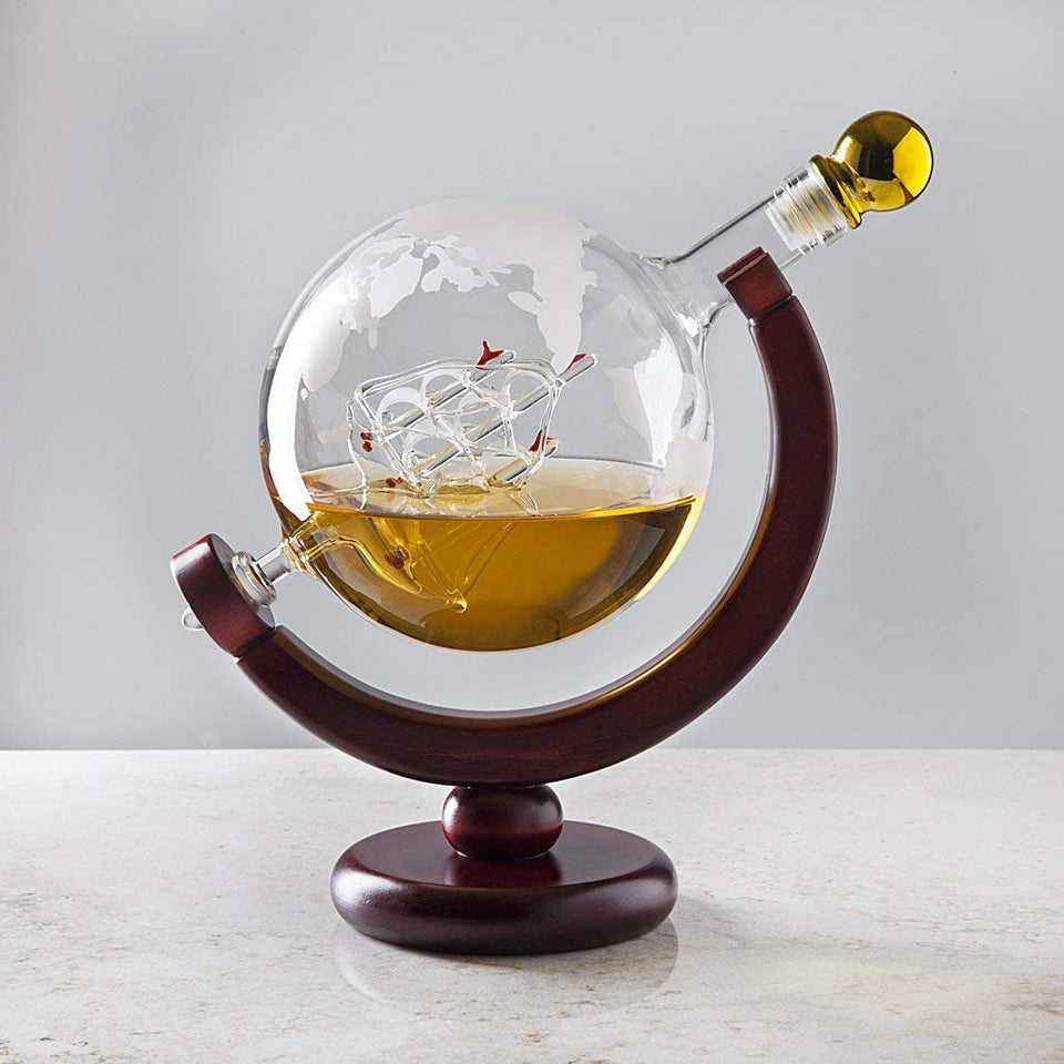 Whiskey Decanter Globe - for Liquor, Scotch, Bourbon, Vodka or Wine - 850Ml
