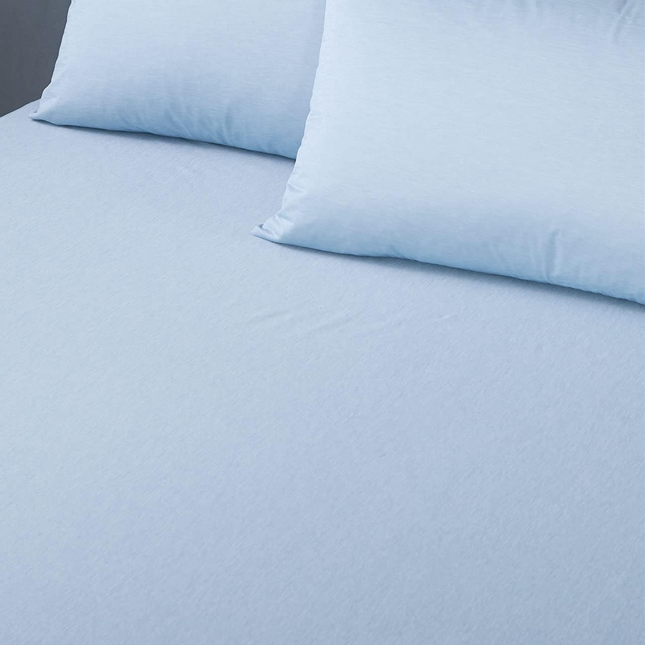 Ultra Cool Waterproof Mattress Protector Queen Size Breathable Hypoallergenic Fully Fitted Ultra Cool Mattress Protector (Queen)