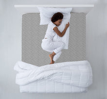 Load image into Gallery viewer, 100% Poly Cotton Mattress Cover Fully Total Encasement Zipped Mattress Protector Single Double Bed King Super King Matress Cover with Zip anti Bug Easy Care (Light Grey, King)
