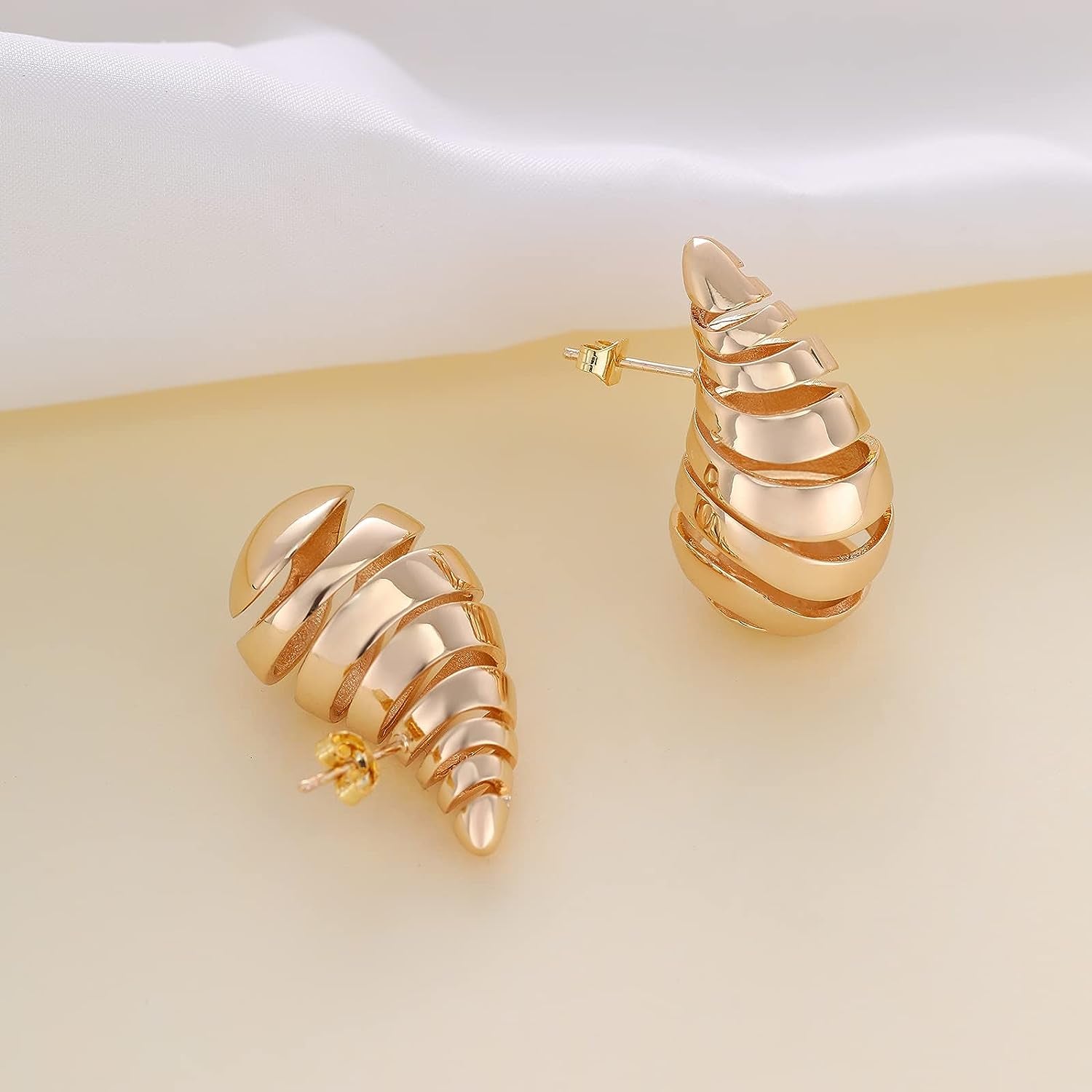 Drop Earrings Spiral Chunky Gold Hoop Earrings Lightweight Dangle Earrings Teardrop Trendy Hypoallergenic Gold Plated Earrings Fashion Jewelry for Women Girls