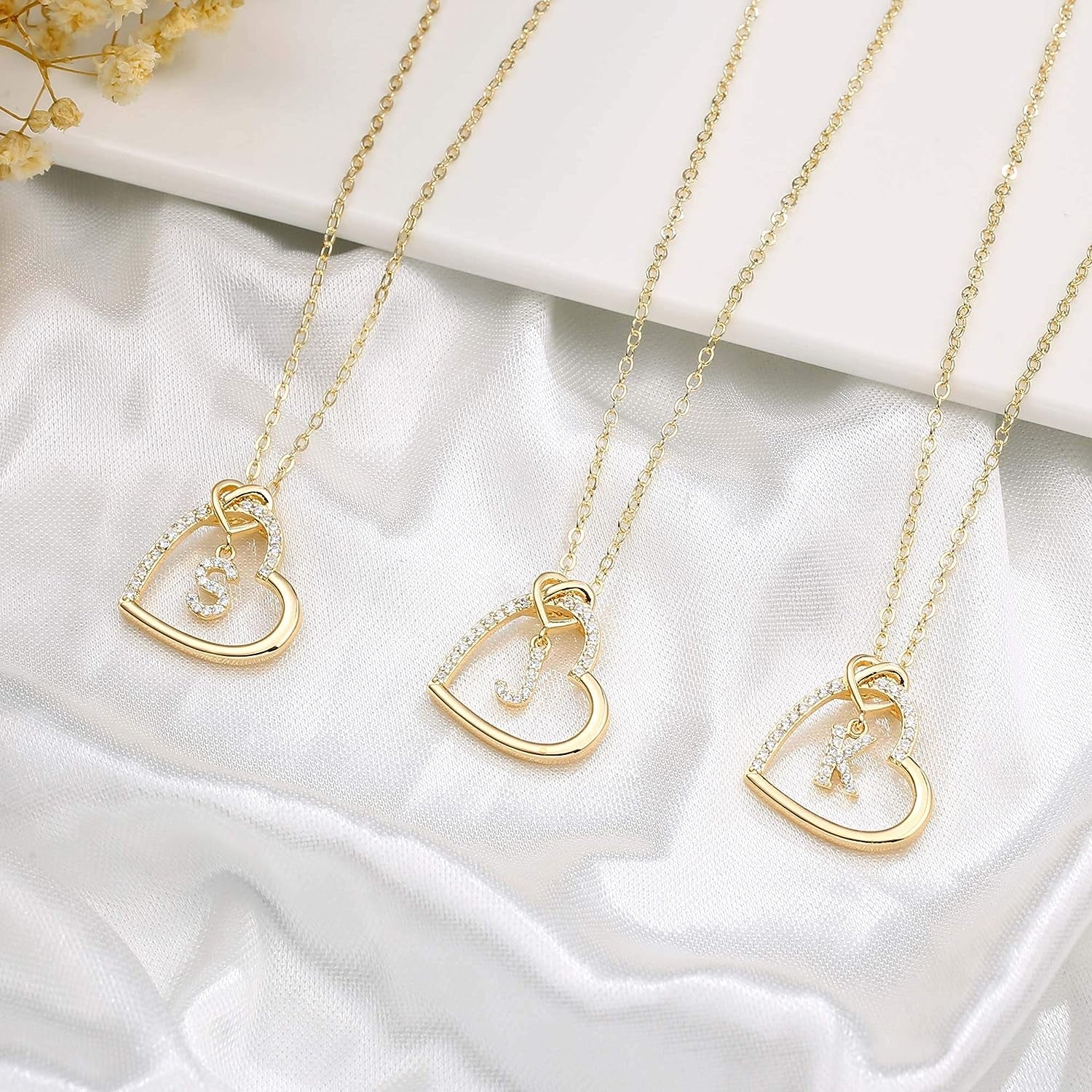 Heart Initial Necklaces, 14K Real Gold Filled Heart Initial Necklaces for Teen Girls Gifts Trendy Stuff Dainty Letter Necklace for Girls Jewelry Heart Necklace Jewelry for Girls Gifts