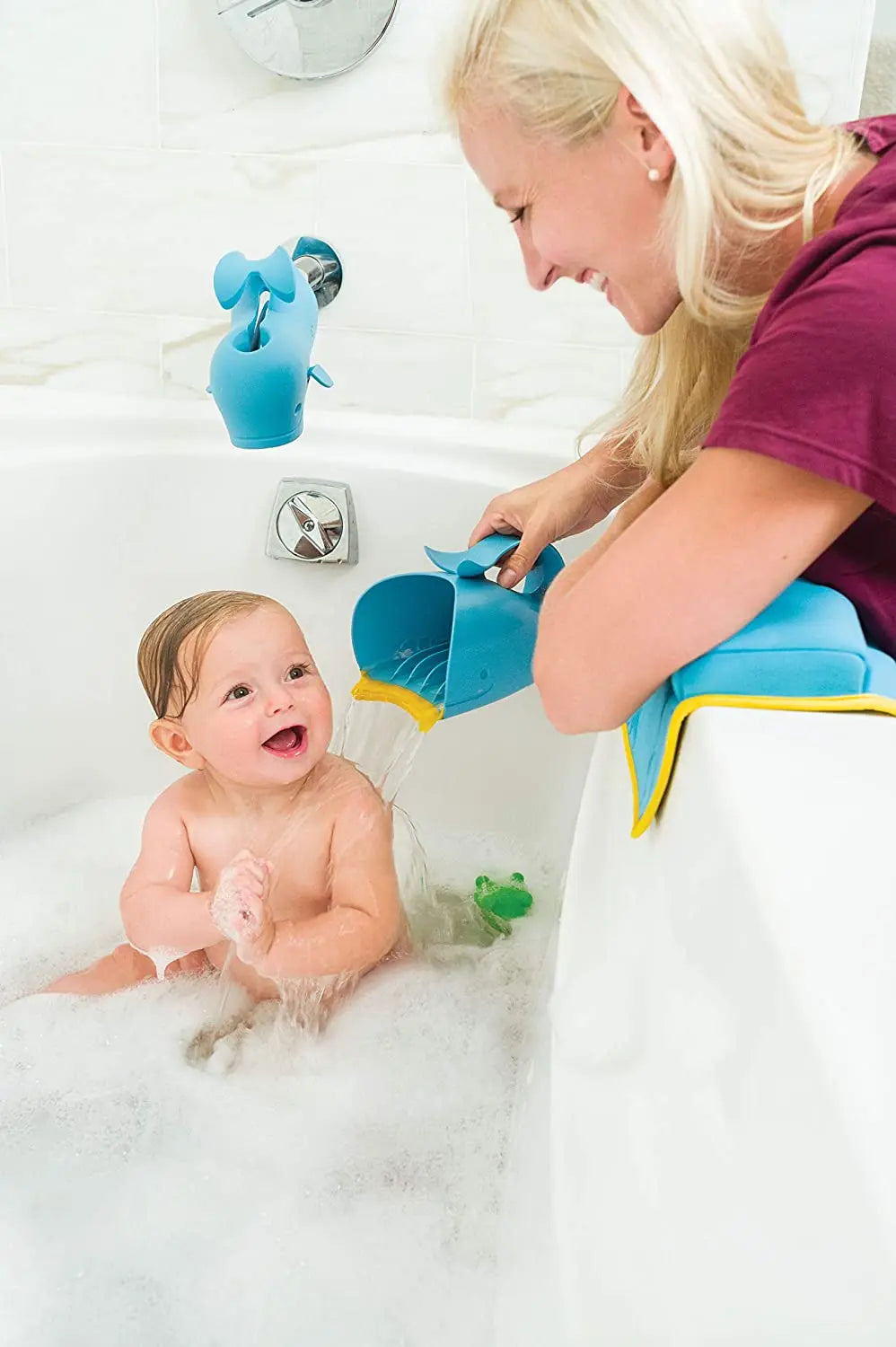 Skip Hop Baby Bath Tear-Free Waterfall Rinser Bath Cup in blue color pattanaustralia