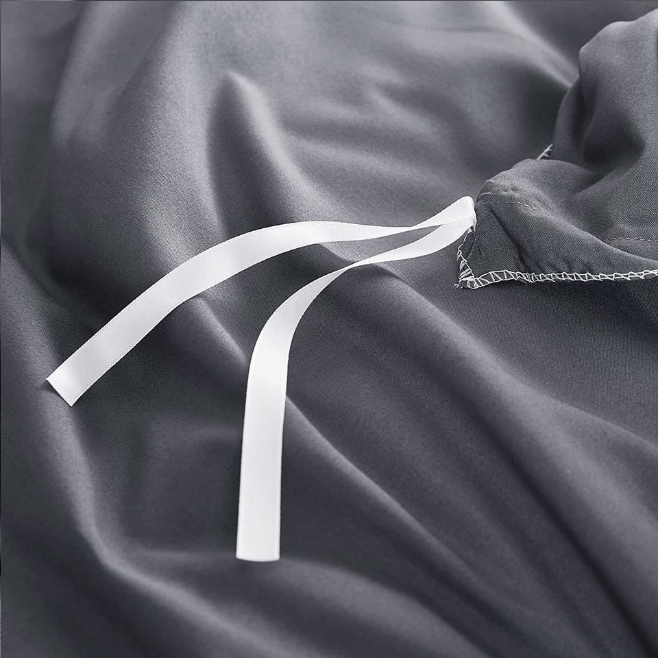 - Grey Quilt Cover Set, 1000TC Ultra Soft Microfiber Doona Cover Bedding Set in Solid Plain Color Gray (3Pcs, Queen Size)
