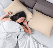 Load image into Gallery viewer, Waterproof Pillow Protector Zippered (2 Pack) Queen Beige – Bed Bug Proof Pillow Encasement 20 X 28 Inches
