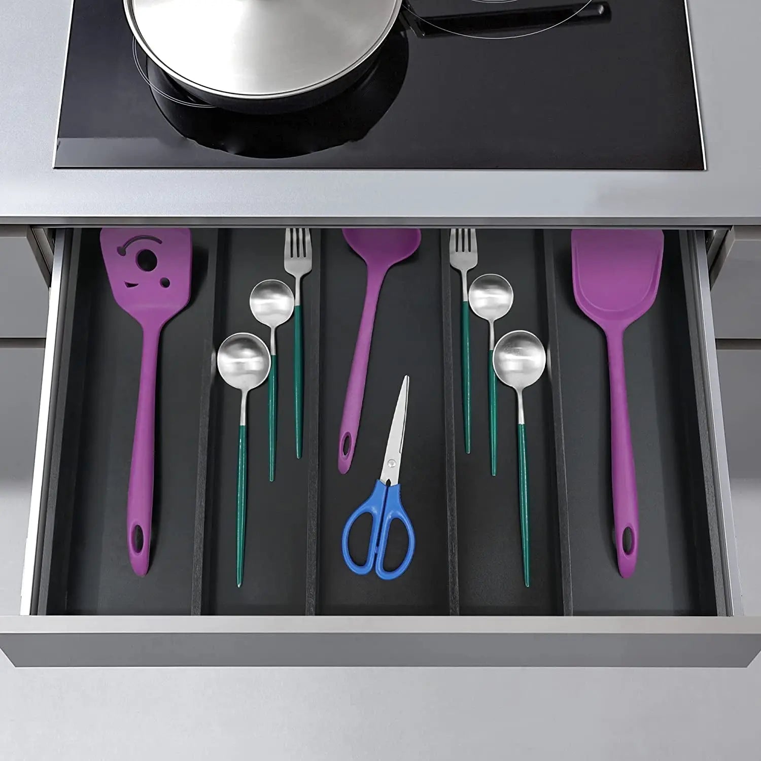 Bamboo Black Expandable Kitchen Drawer Organizer, Adjustable Utensil Holder and Cutlery Tray Organiser, Drawer Divider for Silverware, Flatware, Knives in Kitchen, Bedroom, Living Room