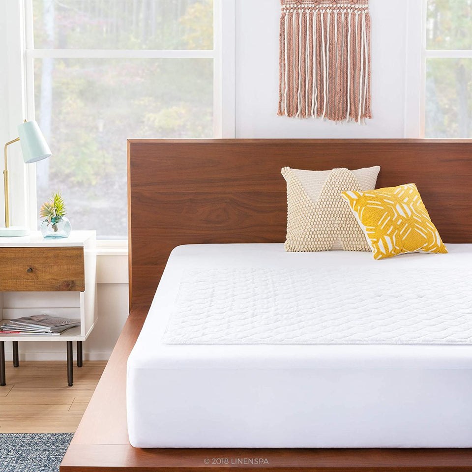 44" X 52" Skid Resistant Waterproof Sheet and Mattress Protector Pad-Highly Absorbent-Machine Washable-Quilted, White