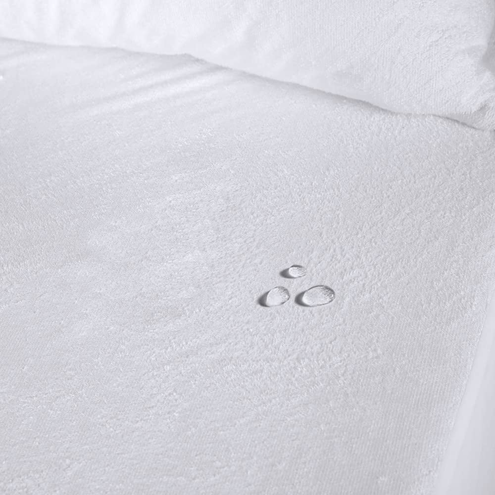 Fully Fitted 100% Bamboo Terry Waterproof Mattress Protector, Rustle Noise Free, Naturally Anti-Microbial & Hypoallergenic, Moisture Controlling Towelling - Double Bed (137Cm X 190Cm))